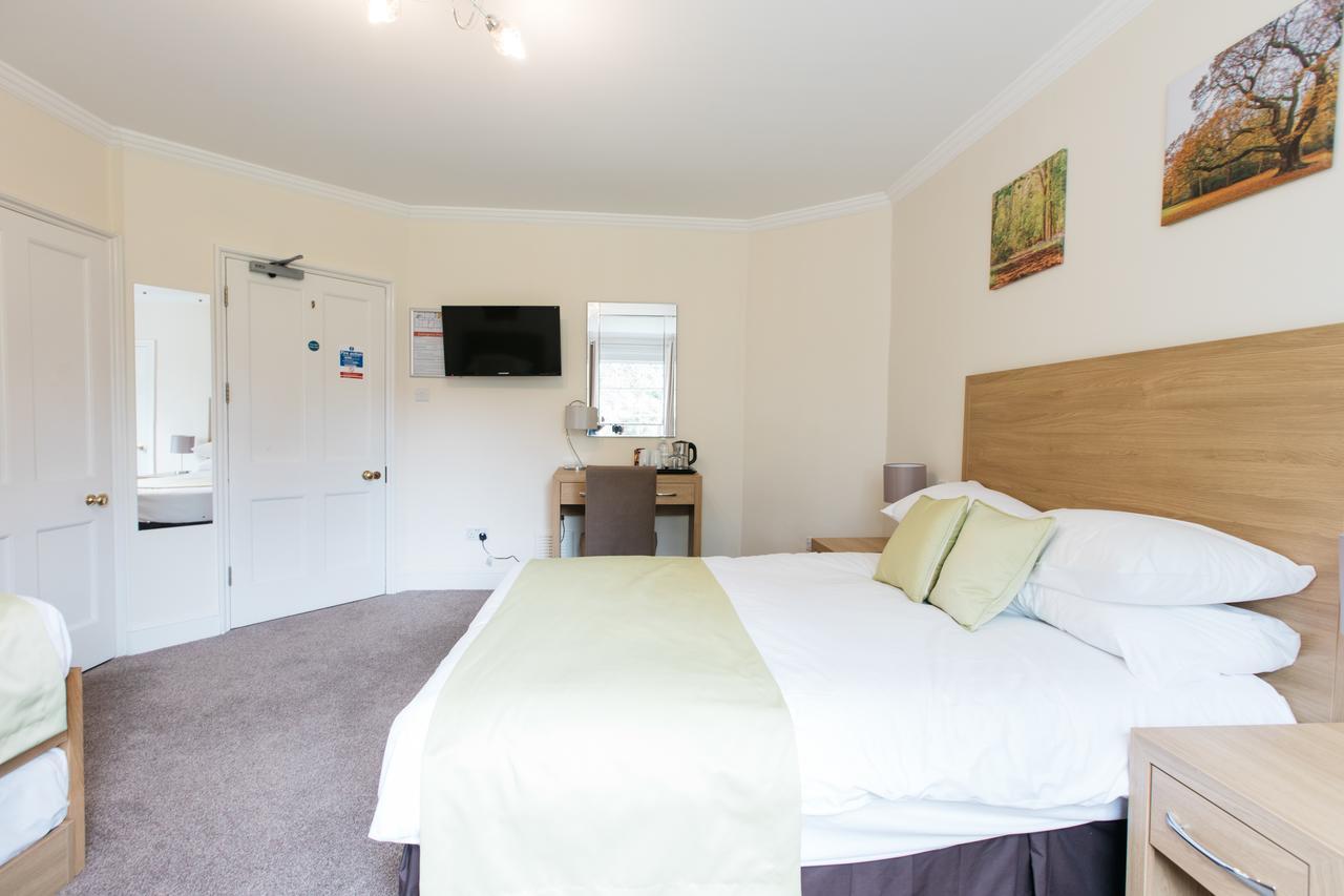 Gilwell Park Hotel Chingford Bagian luar foto