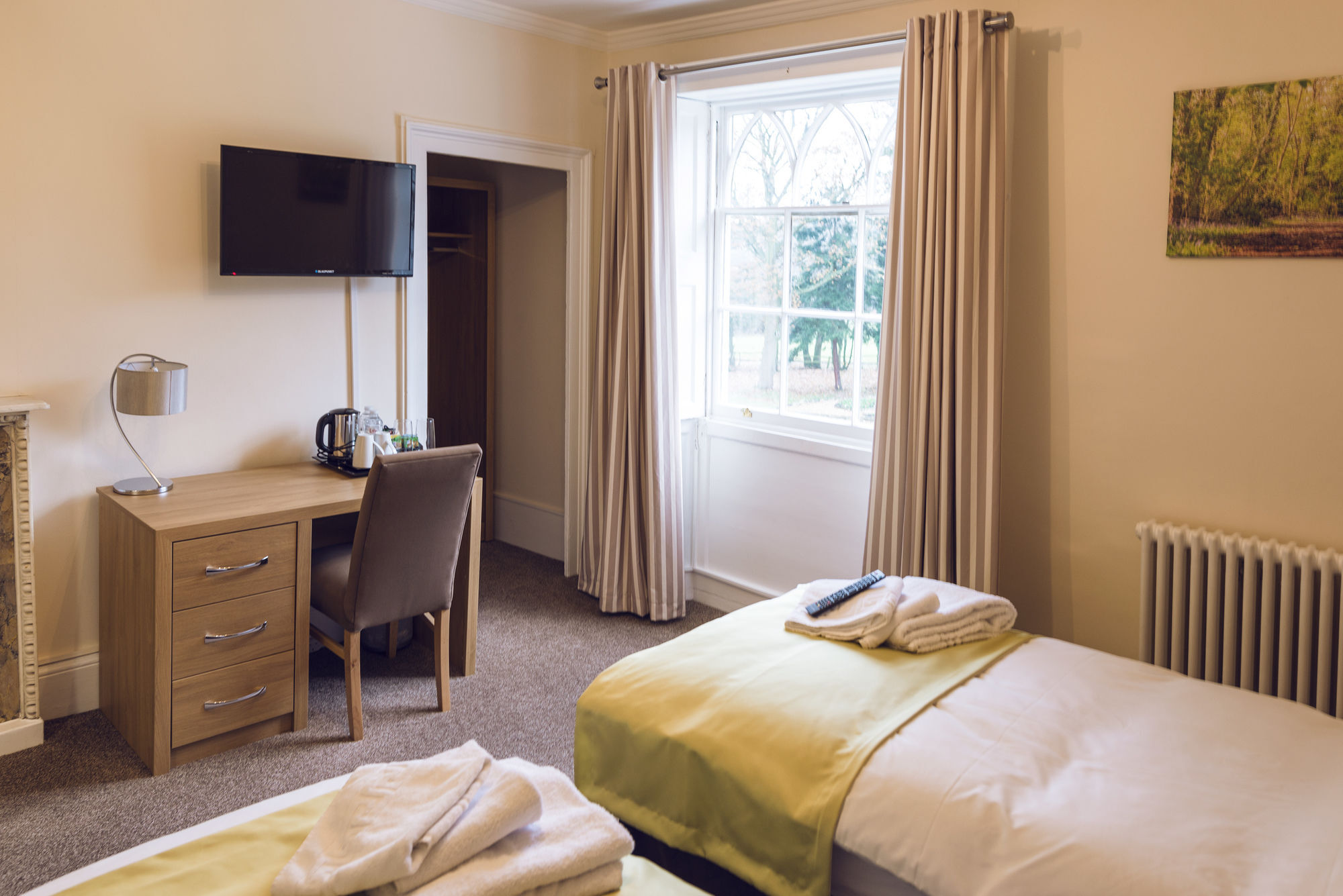Gilwell Park Hotel Chingford Bagian luar foto