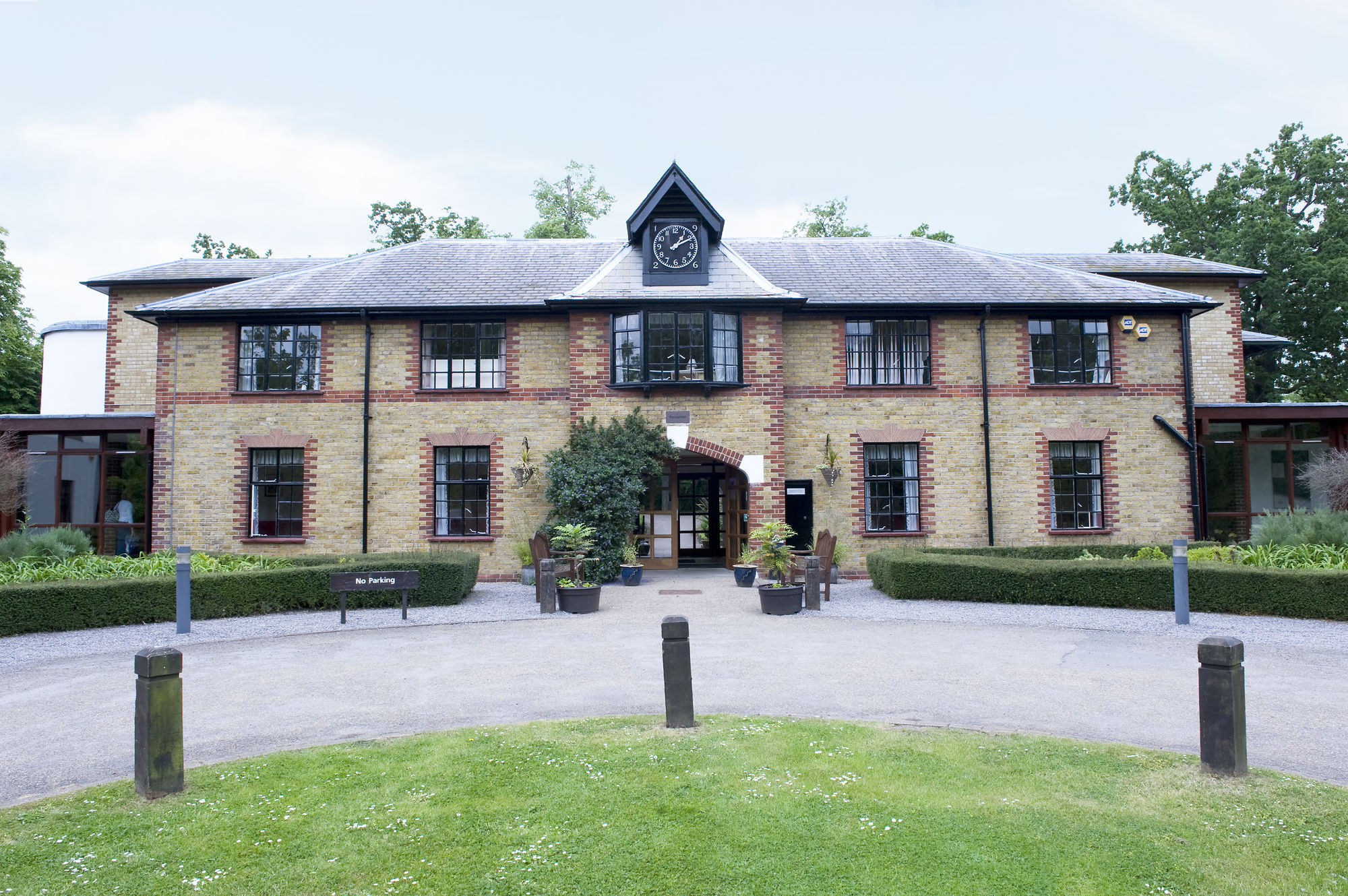 Gilwell Park Hotel Chingford Bagian luar foto